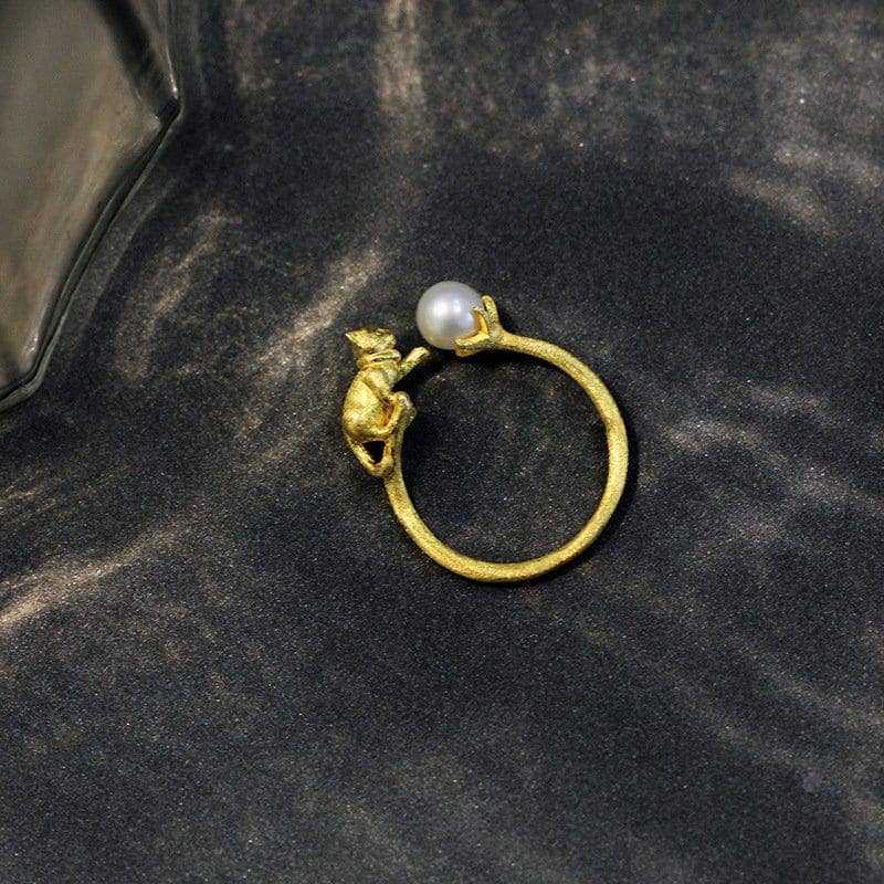 Cute Gold Cat Stackable Ring in 925 Sterling Silver, Pearl: Gold